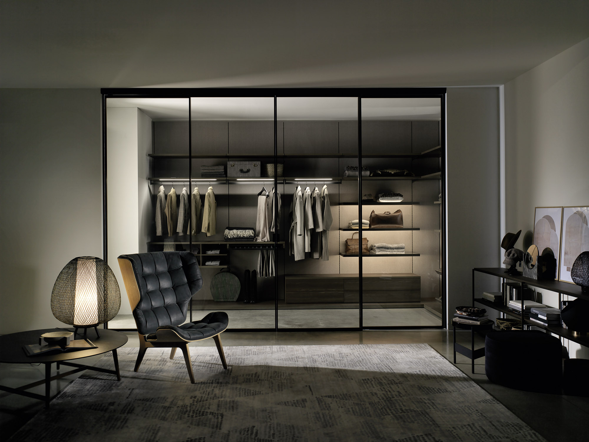black-customized-home-alps-walk-in-closet